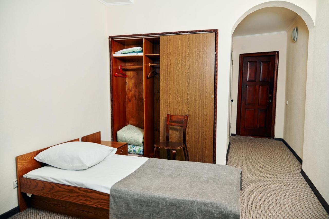 Sanatoriy-Hotel Feofaniya Kijów Zewnętrze zdjęcie
